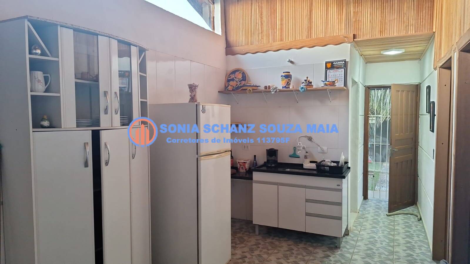 Casa à venda com 3 quartos, 60m² - Foto 22