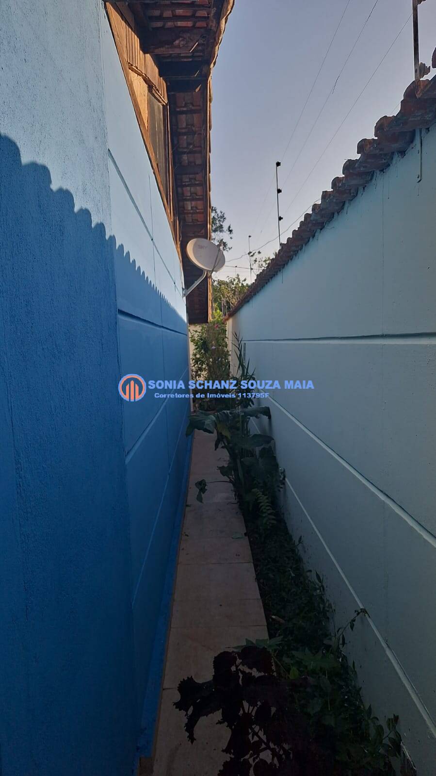 Casa à venda com 3 quartos, 60m² - Foto 26