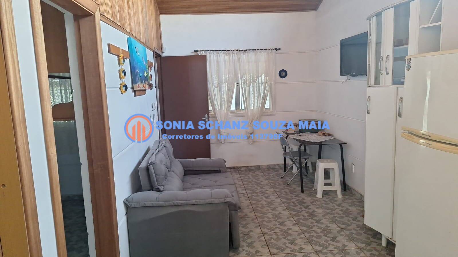 Casa à venda com 3 quartos, 60m² - Foto 24